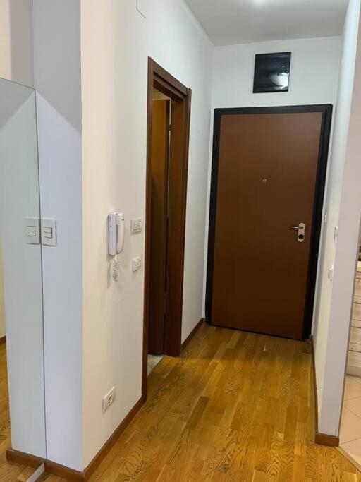 Lovely Apartment With The Parking Place Podgorica Exterior foto